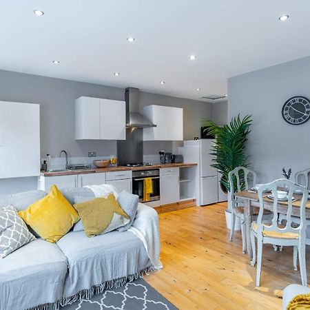 Stylish Shepherds Bush Flat Apartment London Exterior photo